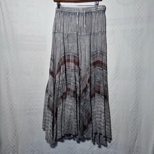 NEW Advance Apparels gray boho pattern skirt one size